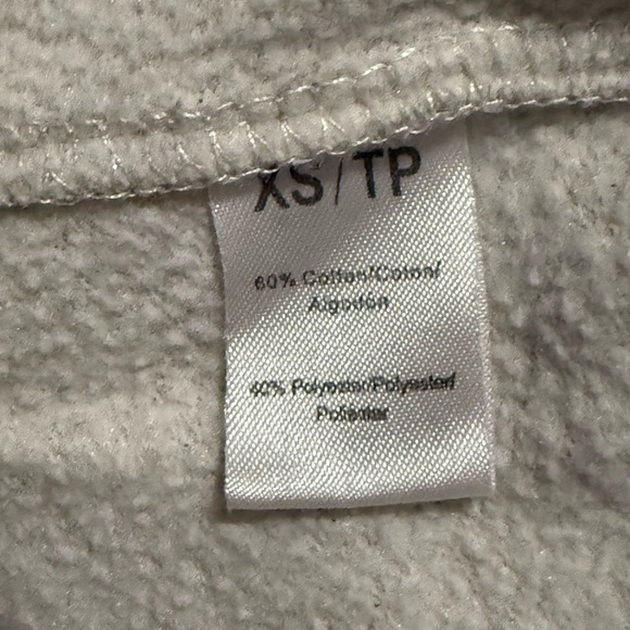 Zara Gray Athletic Shorts with Drawstring Waist - Picture 4 of 5